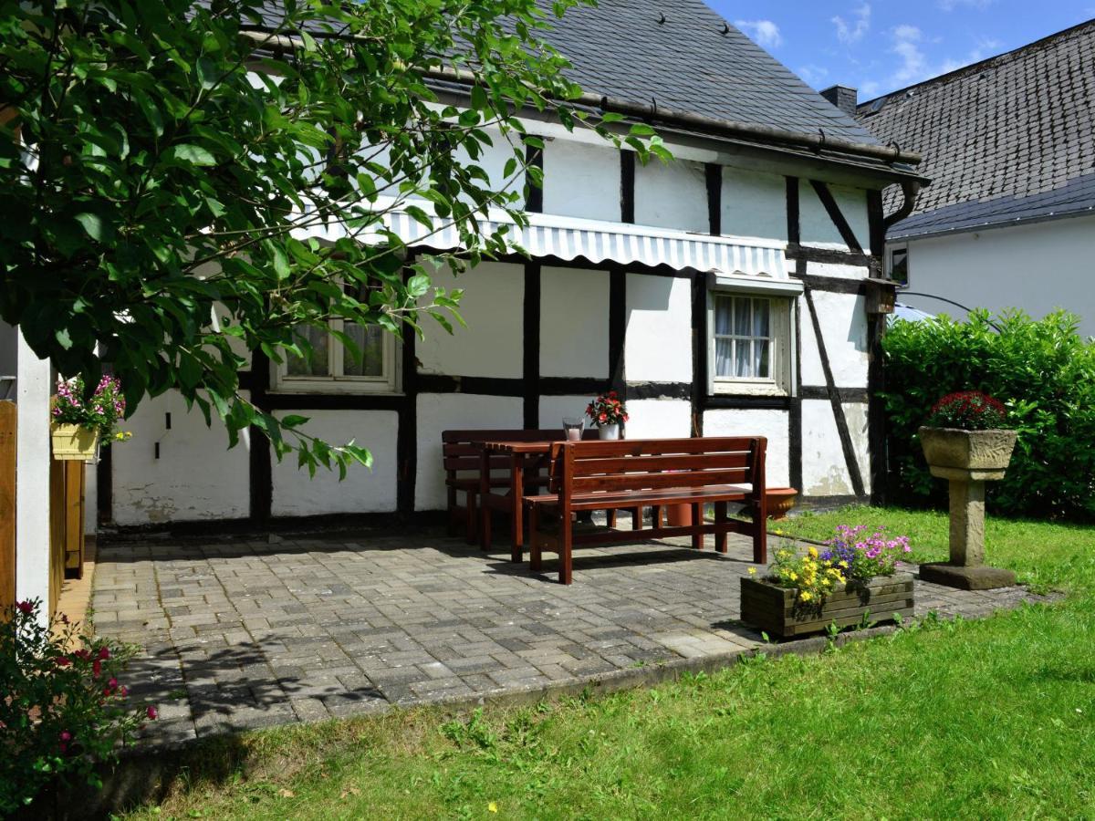 Bright Apartment In The Sauerland With Conservatory Large Terrace And Awning Assinghausen Exterior photo
