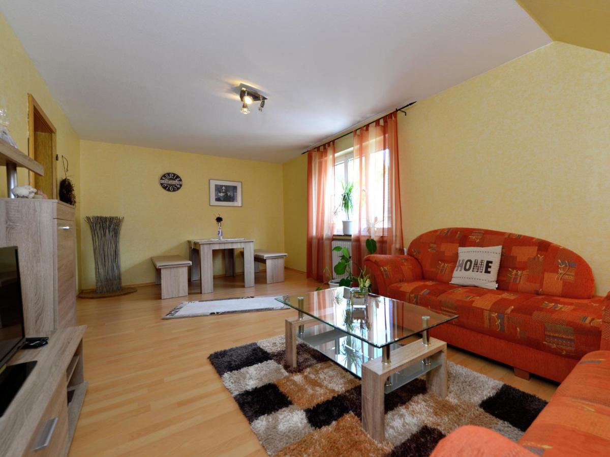 Bright Apartment In The Sauerland With Conservatory Large Terrace And Awning Assinghausen Room photo